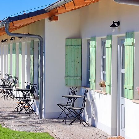 La Bobul Apartments Drnholec المظهر الخارجي الصورة